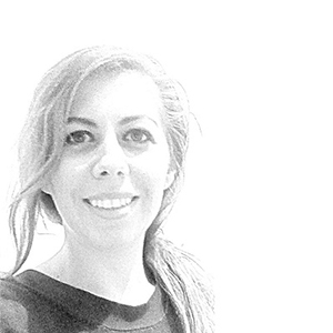 Dr. Casandra Costin